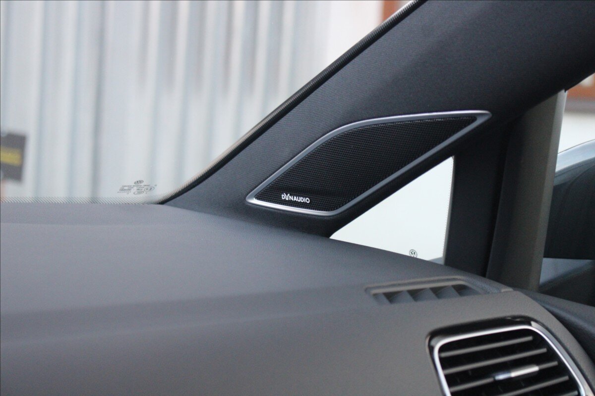 Volkswagen Golf Hatchback 2,0 l 180 kw