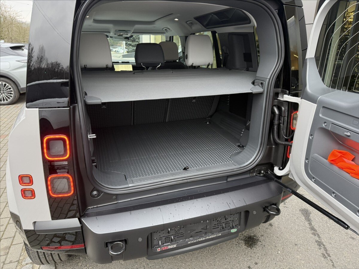 Land Rover Defender SUV / Terénní 3,0 l 184 kw