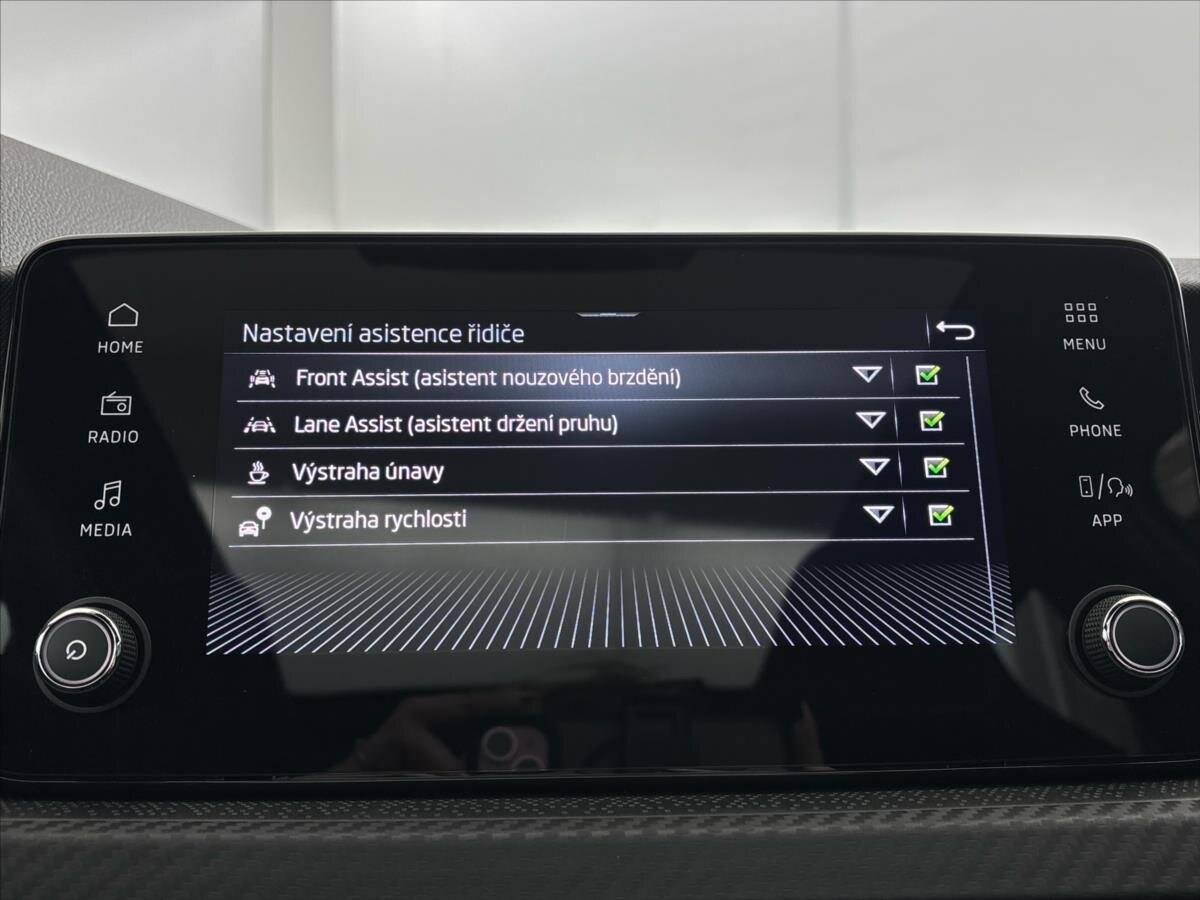 Škoda Scala Hatchback 999,0 85 kw