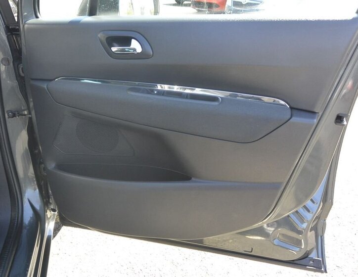 Peugeot 5008 MPV 1,6 l 88 kw