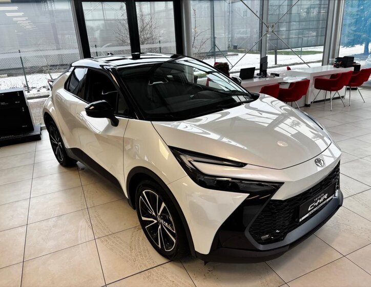 Toyota C-HR SUV 1,8 l 103 kw