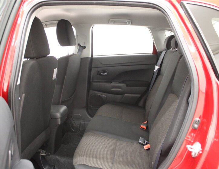 Mitsubishi ASX SUV / Terénní 2,0 l 110 kw