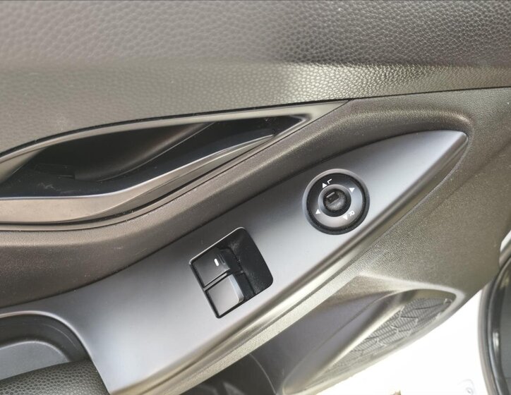 Hyundai ix20 MPV 1,4 l 57 kw