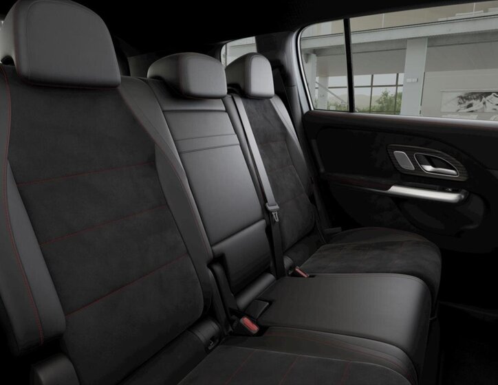 Mercedes-Benz GLB SUV / Terénní 0,0 260 kw