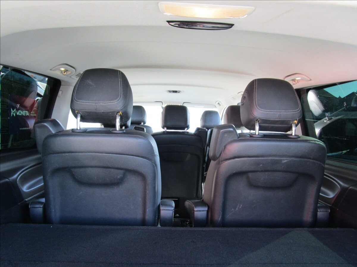 Mercedes-Benz Třídy V Kombi 2,1 l 140 kw