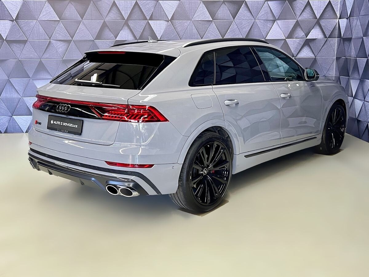 Audi SQ8 SUV / Terénní 4,0 l 373 kw