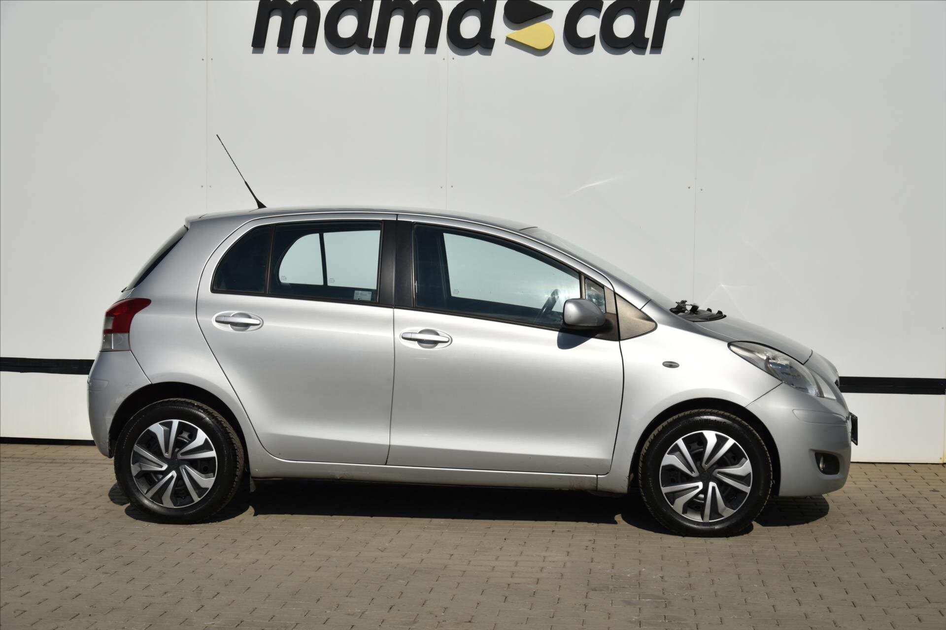 Toyota Yaris Hatchback 1,3 l 73 kw
