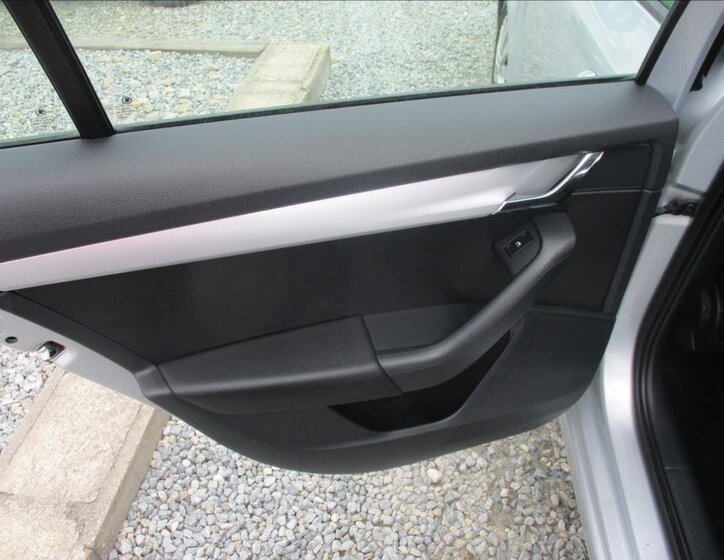 Škoda Octavia Kombi 2,0 l 110 kw