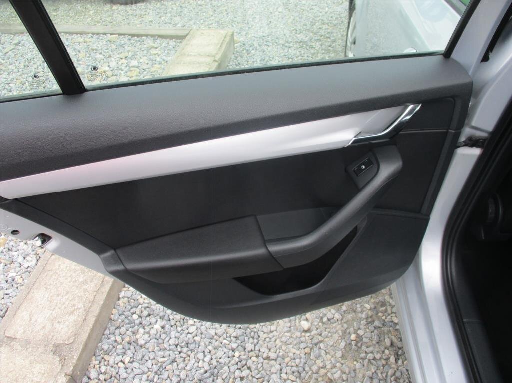 Škoda Octavia Kombi 2,0 l 110 kw