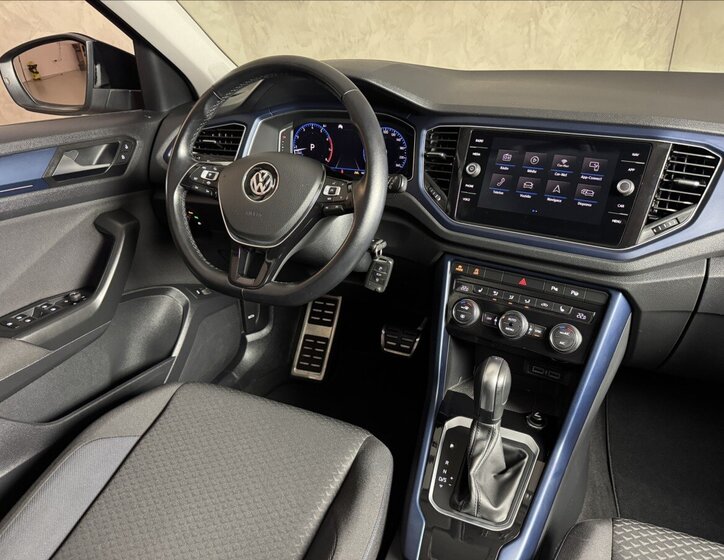 Volkswagen T-Roc SUV / Terénní 1,5 l 110 kw