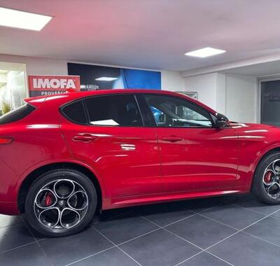 Alfa Romeo Stelvio 4