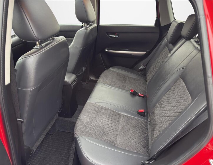 Suzuki Vitara SUV 1,4 l 95 kw