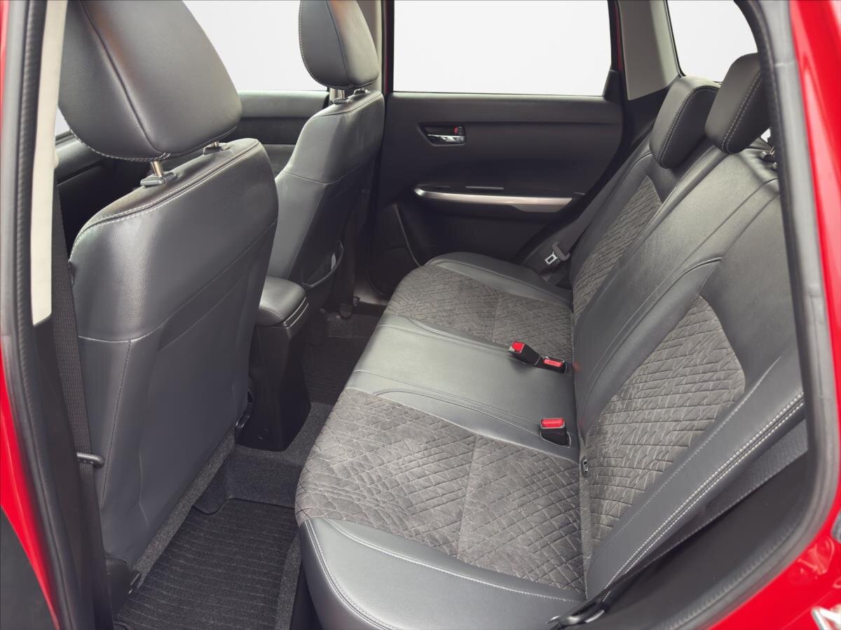 Suzuki Vitara SUV 1,4 l 95 kw