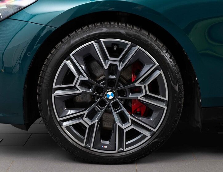 BMW i5 Sedan / Limuzína 0,0 250 kw