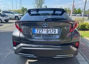 Toyota C-HR 7