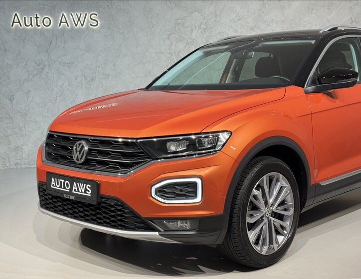 Volkswagen T-Roc SUV / Terénní 1,5 l 110 kw