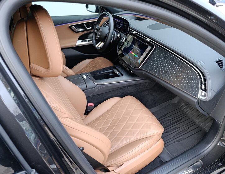 Mercedes-Benz Třídy E Sedan 2,0 l 145 kw