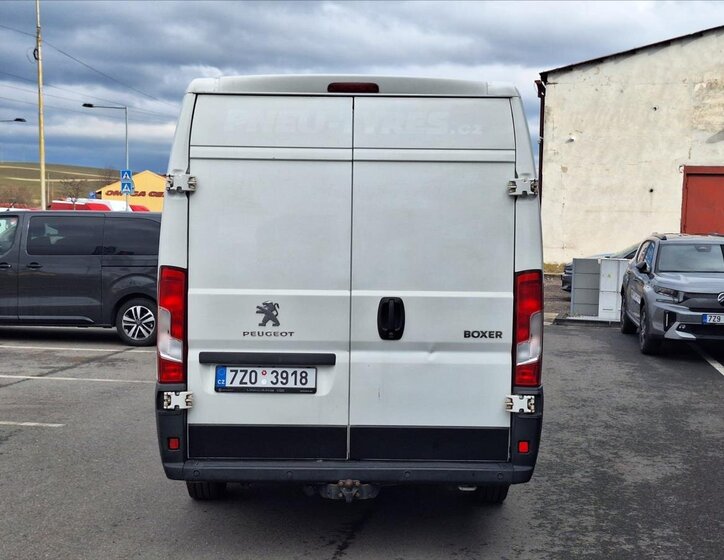 Peugeot Boxer Skříň 2,2 l 121 kw