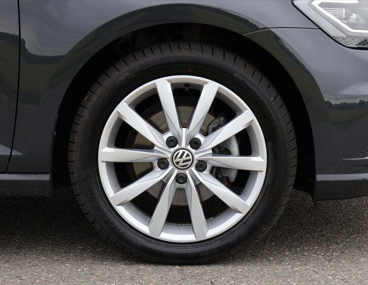 Volkswagen Golf Kombi 1,5 l 110 kw