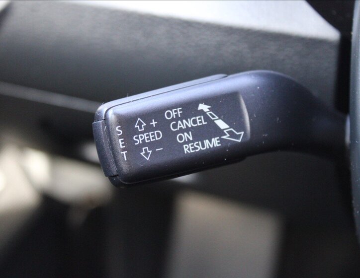 Volkswagen Passat Kombi 1,6 l 77 kw