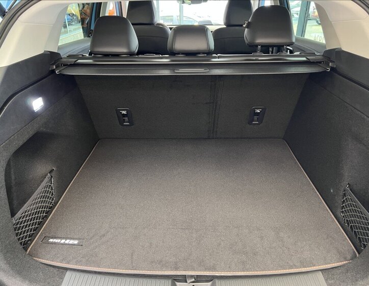 MG HS SUV / Terénní 1,5 l 125 kw