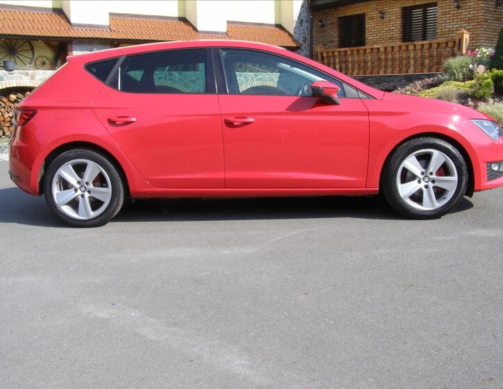Seat Leon Hatchback 1,4 l 92 kw