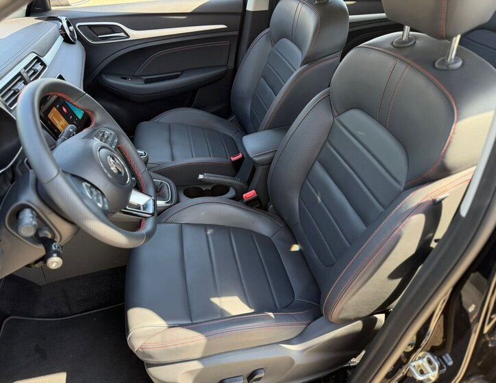 MG ZS SUV / Terénní 1,5 l 78 kw