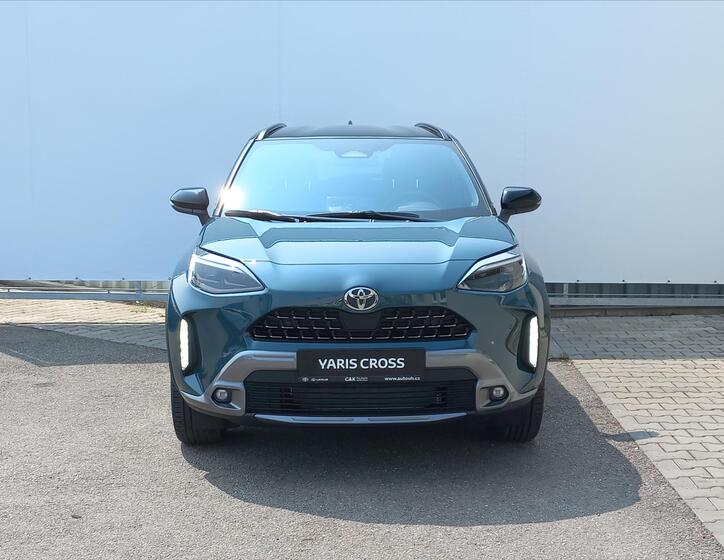 Toyota Yaris Cross 4