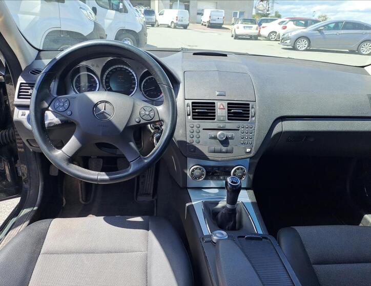 Mercedes-Benz Třídy C 9