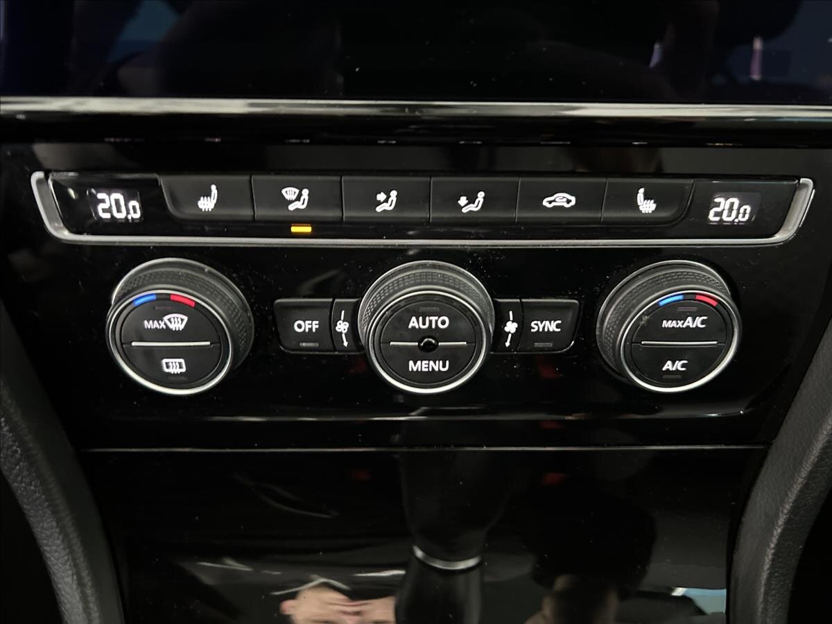 Volkswagen Golf Kombi 1,6 l 85 kw