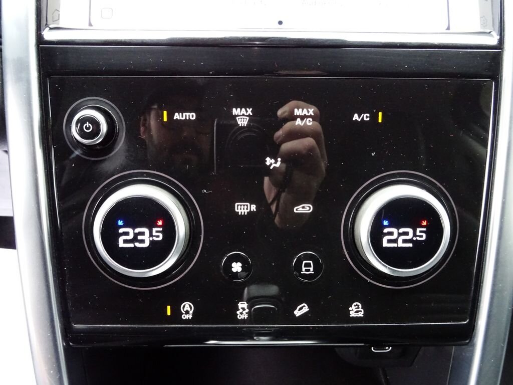 Land Rover Discovery Sport SUV 2,0 l 120 kw