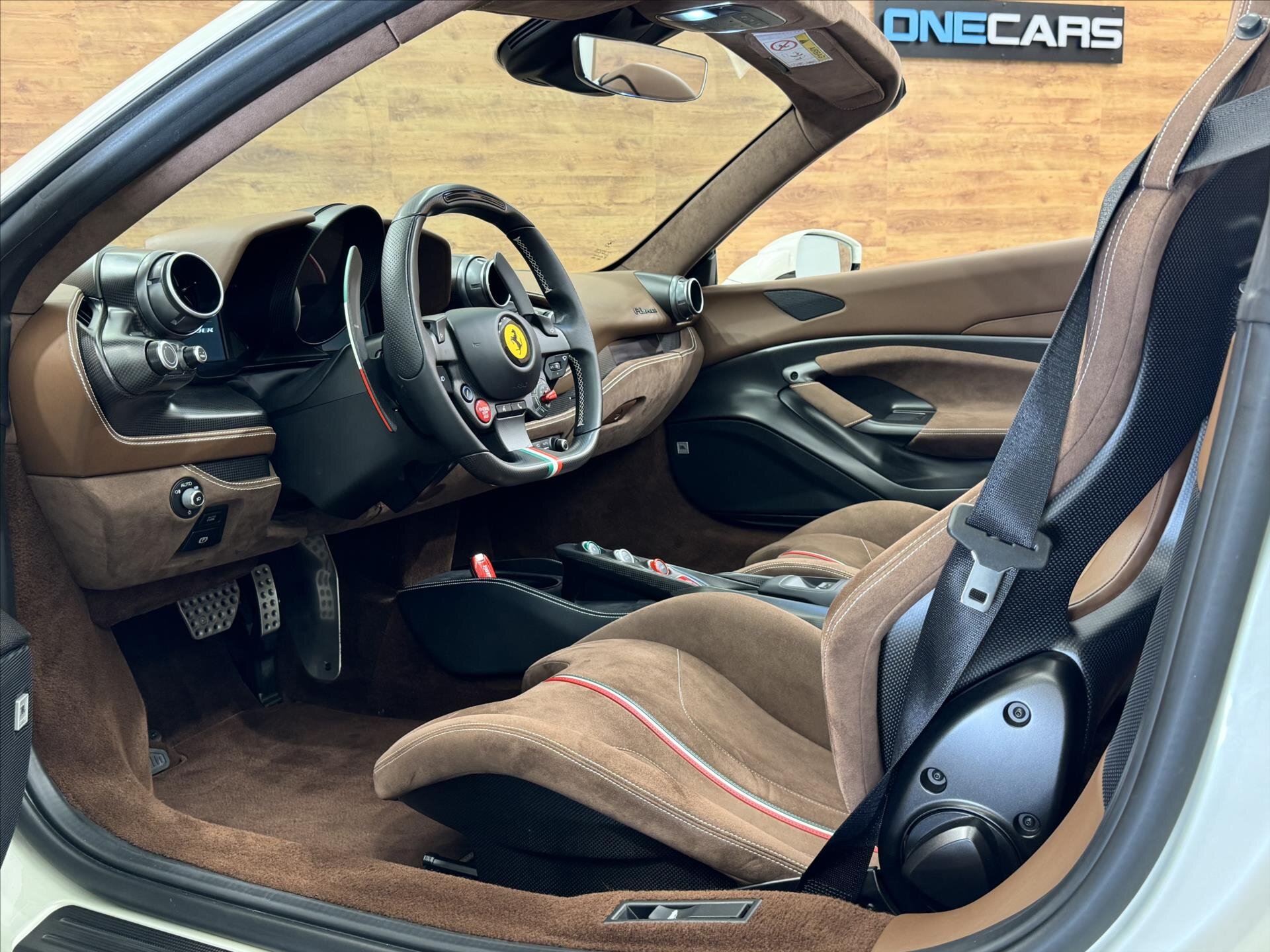 Ferrari F8 Kabriolet 3,9 l 530 kw