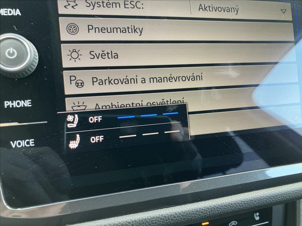 Volkswagen Tiguan SUV / Terénní 2,0 l 110 kw