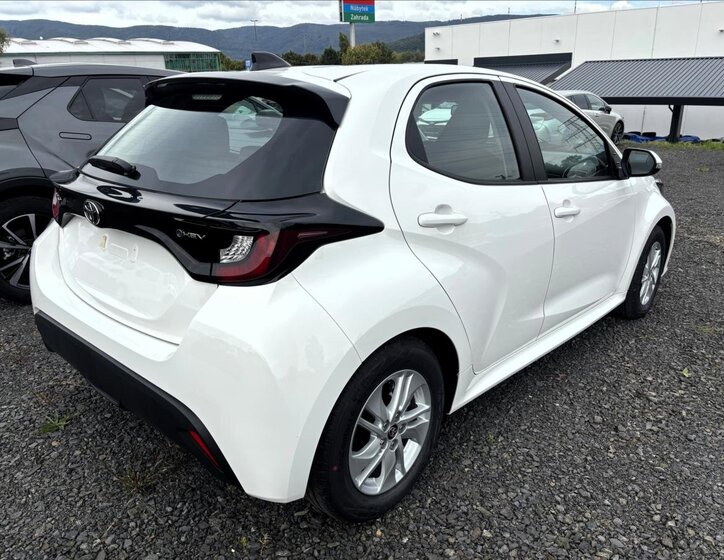 Toyota Yaris 7