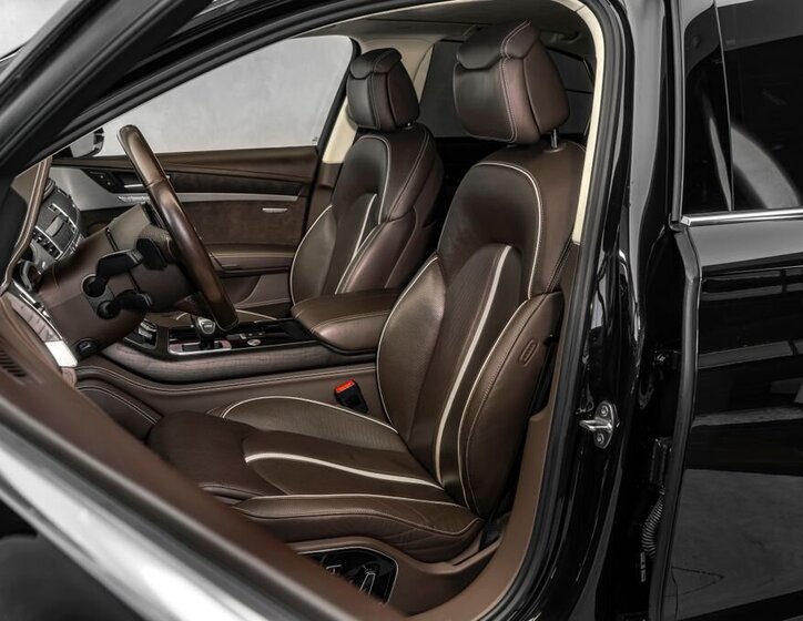 Audi A8 Sedan 4,1 l 283 kw