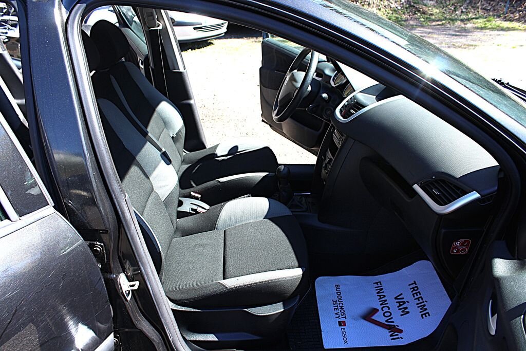 Peugeot 207 Hatchback 1,4 l 70 kw