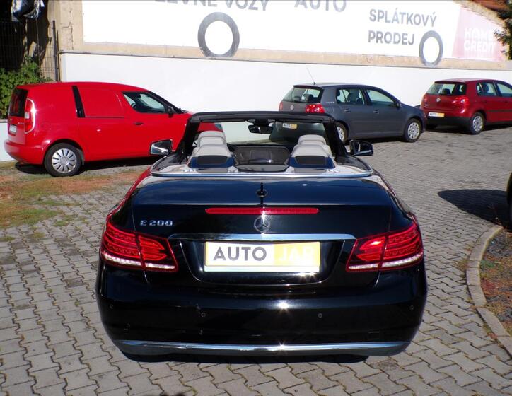 Mercedes-Benz Třídy E 5