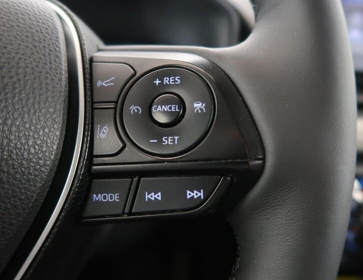 Toyota RAV4 SUV / Terénní 2,5 l 131 kw