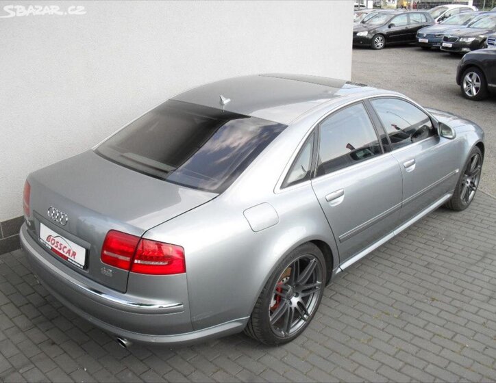 Audi A8 7
