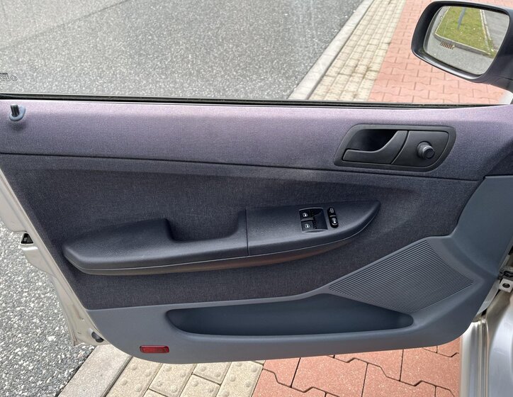 Škoda Fabia Sedan / Limuzína 1,4 l 55 kw