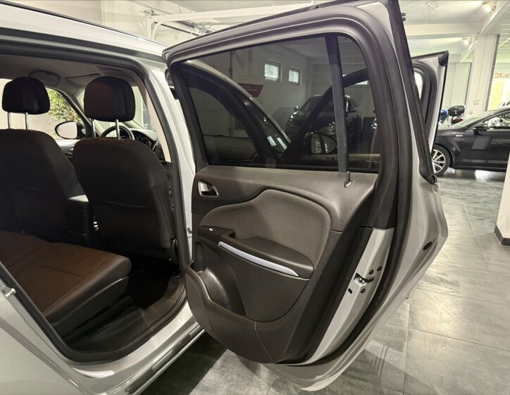 Opel Zafira MPV 1,4 l 103 kw