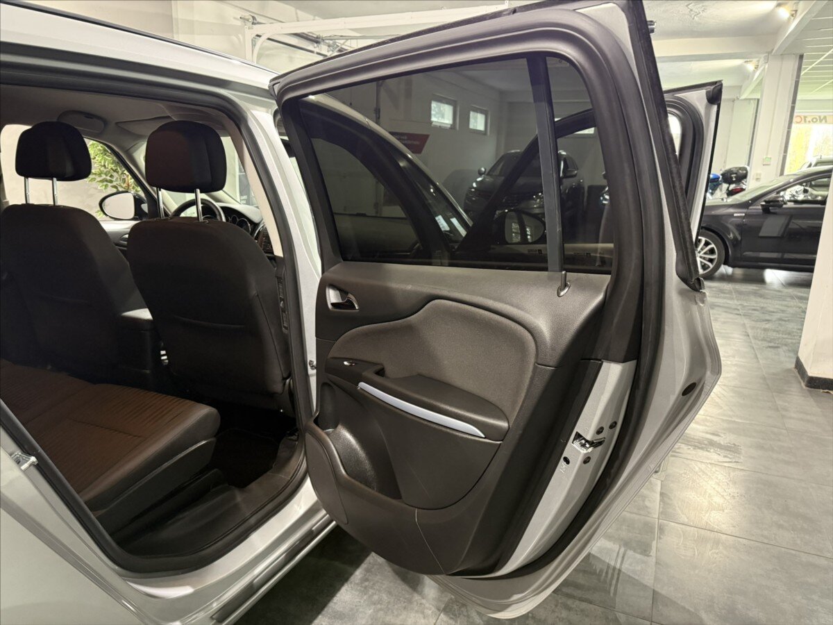 Opel Zafira MPV 1,4 l 103 kw