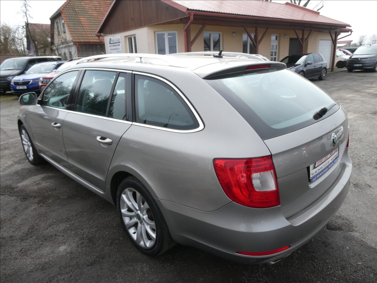 Škoda Superb Kombi 1,4 l 92 kw