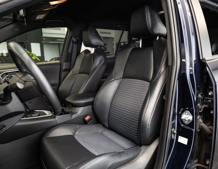 Toyota RAV4 SUV 2,5 l 131 kw