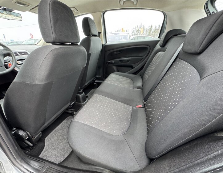 Fiat Grande Punto Hatchback 1,2 l 48 kw