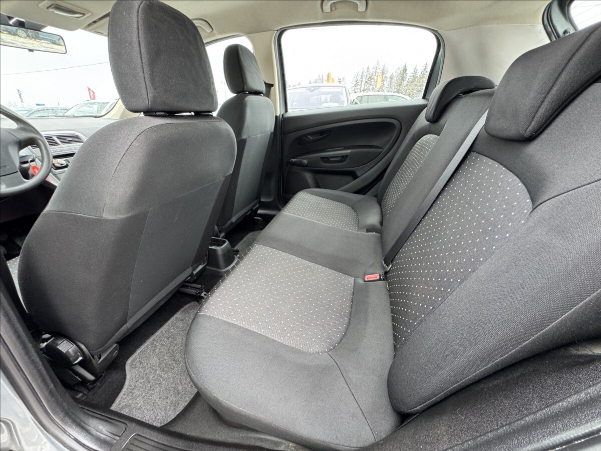 Fiat Grande Punto Hatchback 1,2 l 48 kw