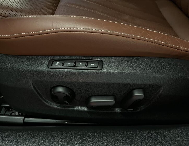 Škoda Superb Liftback 1,4 l 160 kw