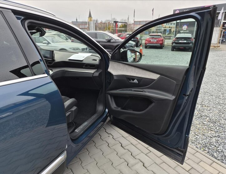 Peugeot 5008 MPV 1,6 l 133 kw