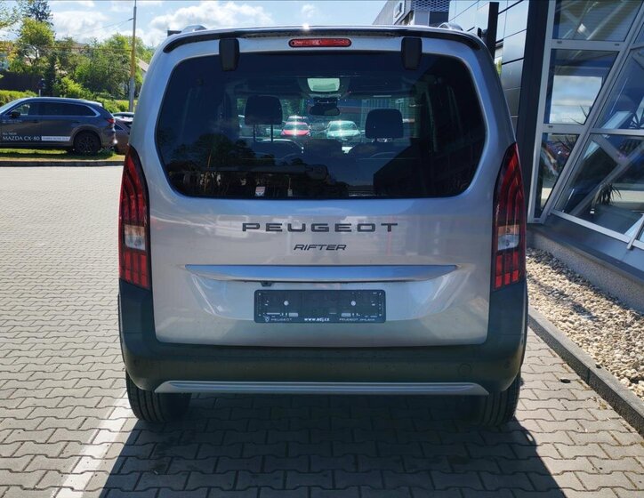 Peugeot Rifter MPV 1,5 l 96 kw