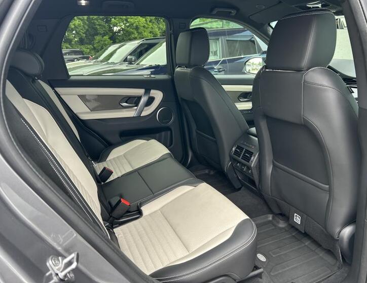 Land Rover Discovery Sport 13